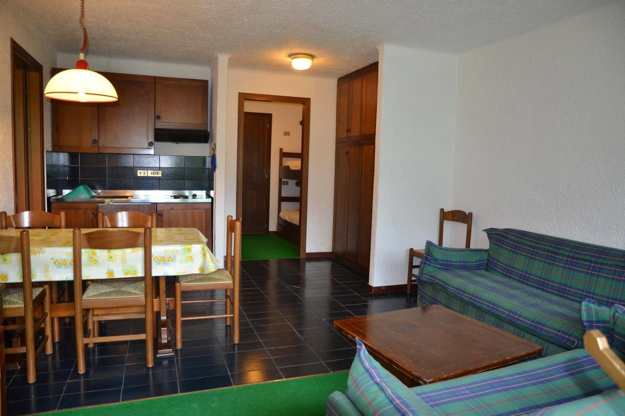 Residence Le Baite Artogne Zewnętrze zdjęcie