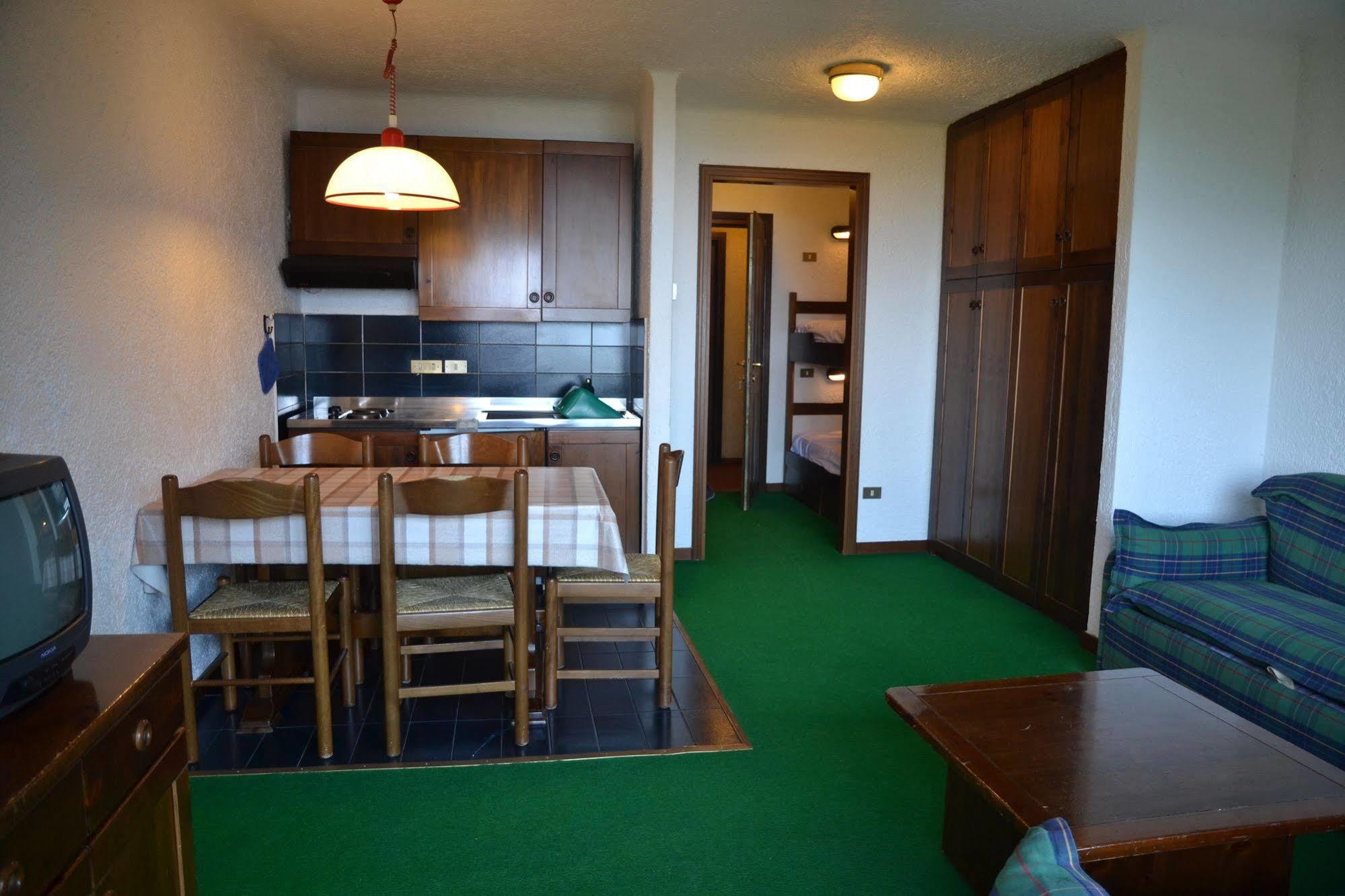 Residence Le Baite Artogne Zewnętrze zdjęcie