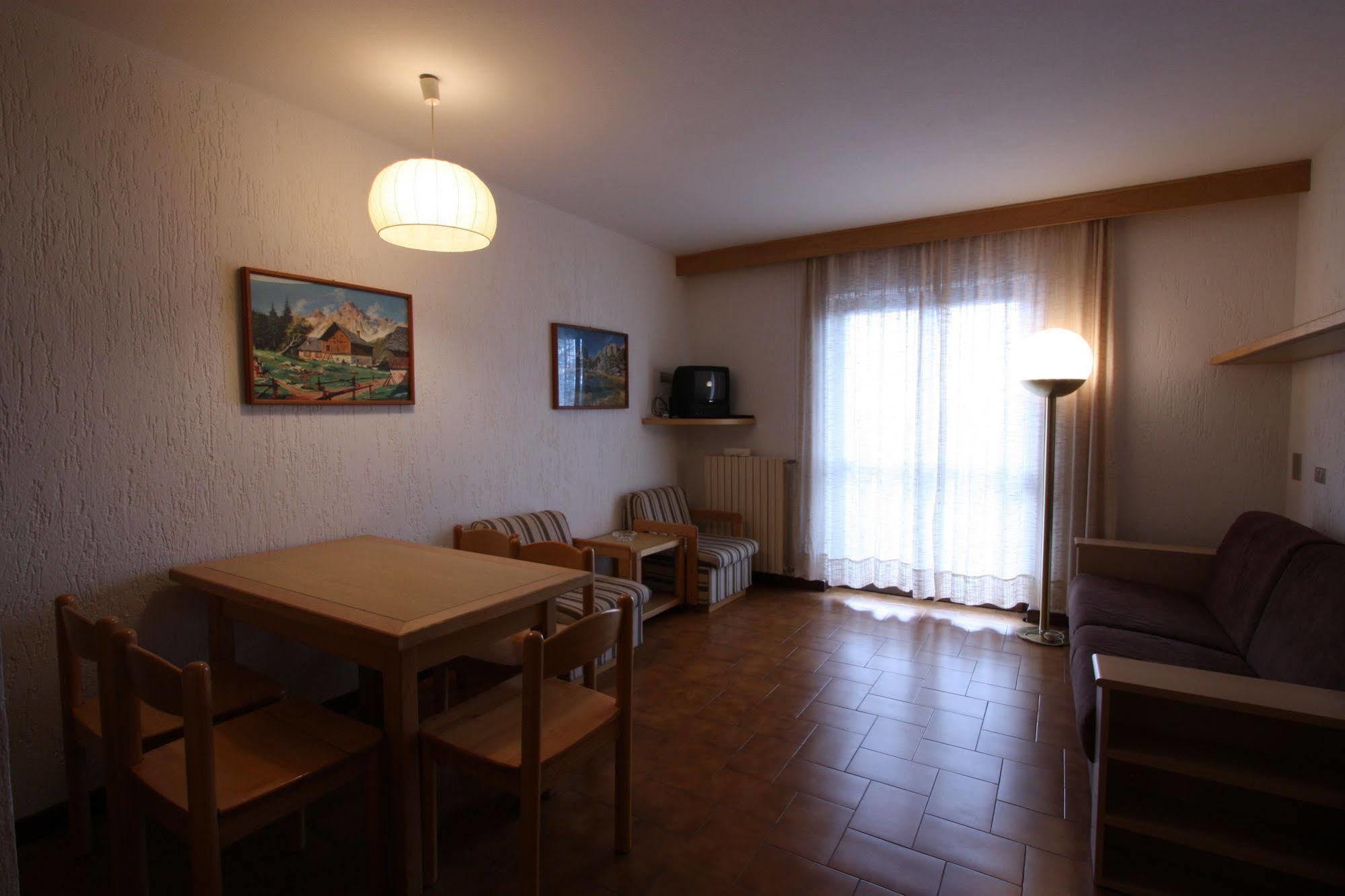Residence Le Baite Artogne Zewnętrze zdjęcie